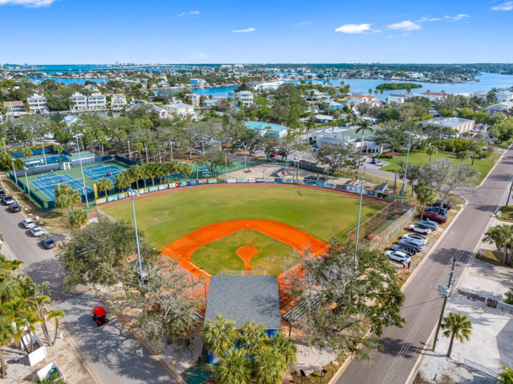 27-web-or-mls-20515thAve,IndianRocksBeach,FL-23