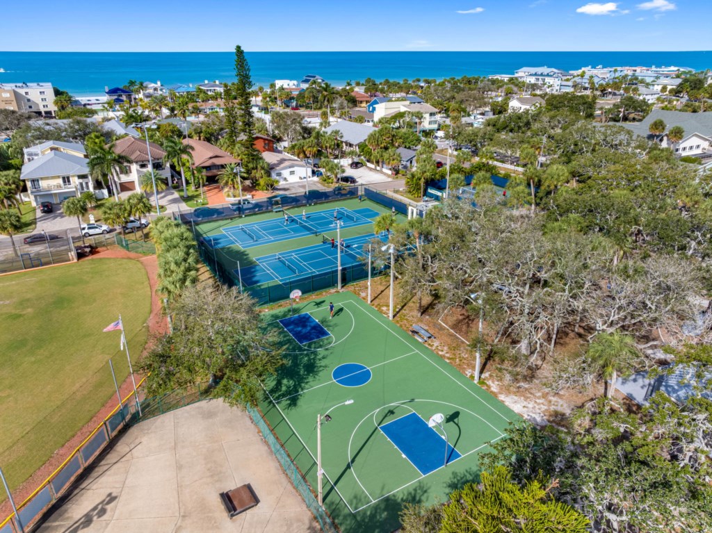 36-web-or-mls-20515thAve,IndianRocksBeach,FL-31