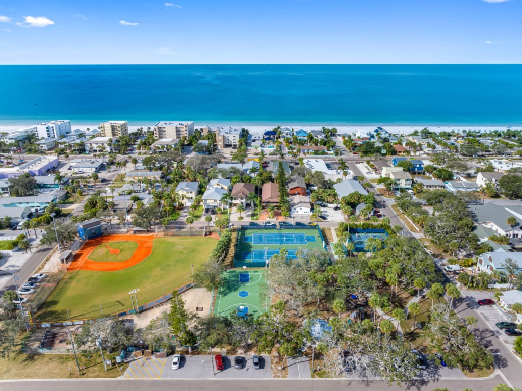 47-web-or-mls-20515thAve,IndianRocksBeach,FL-39