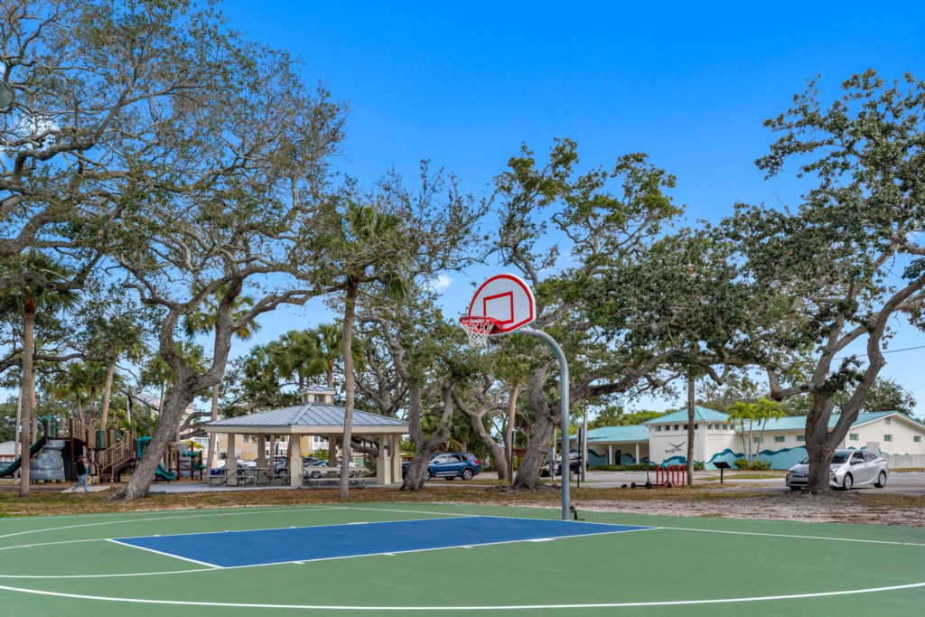 8-web-or-mls-20515thAve,IndianRocksBeach,FL-8