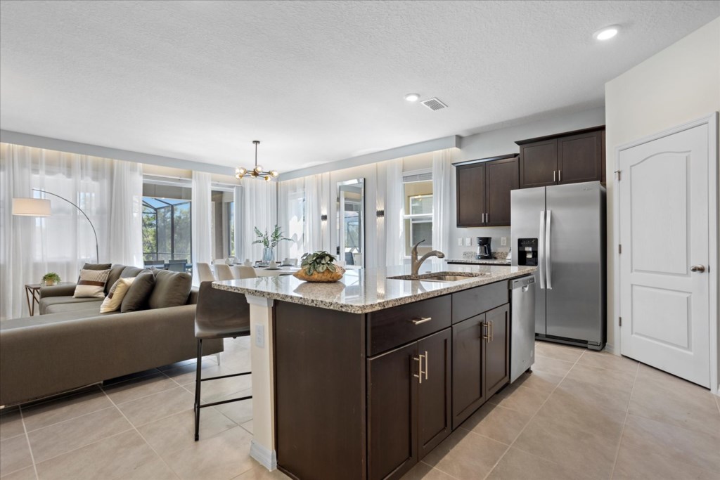 7623 Oakmoss Loop (6).jpg
