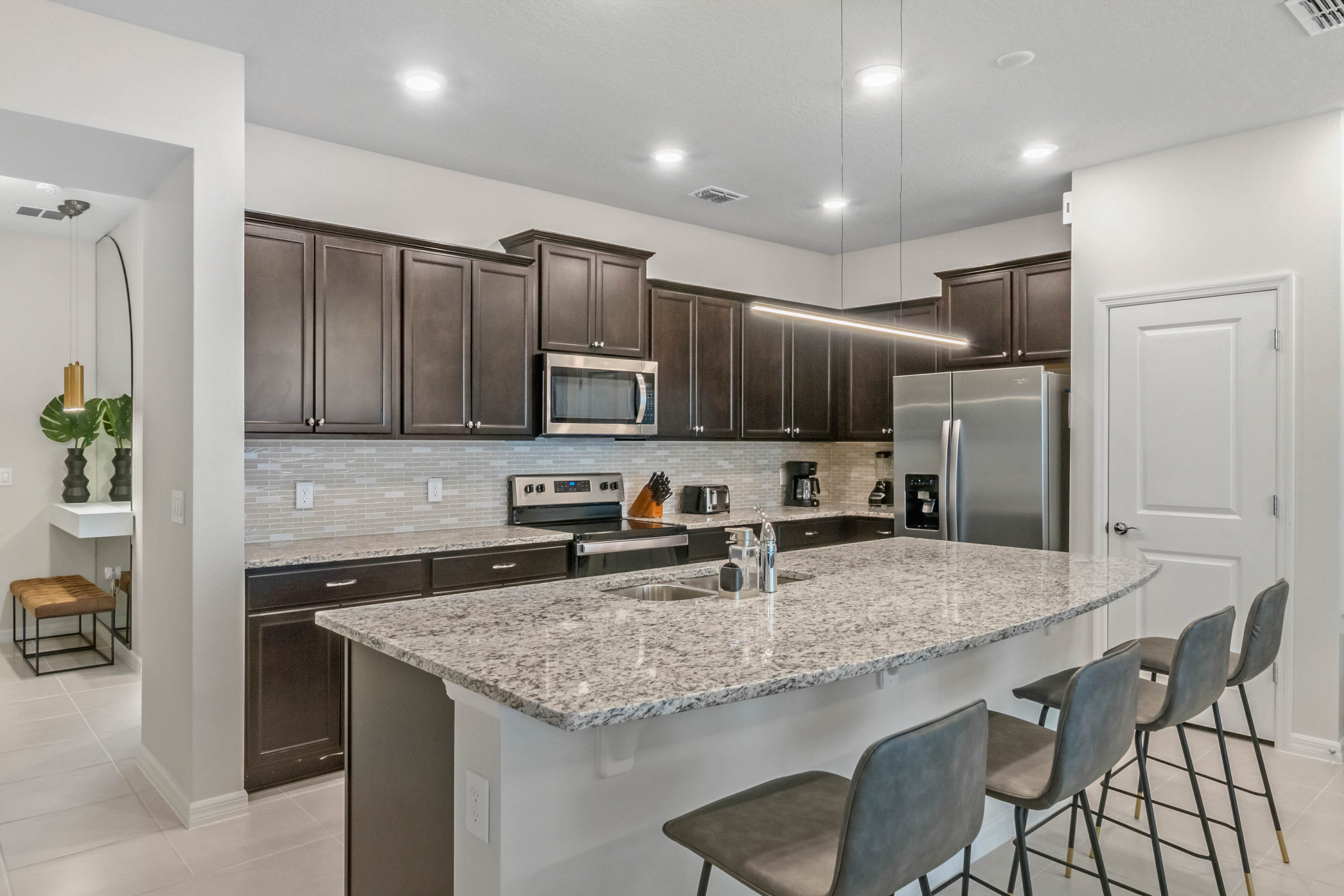 5 bedroom vacation townhouse at Windsor Island Resort - Image 9