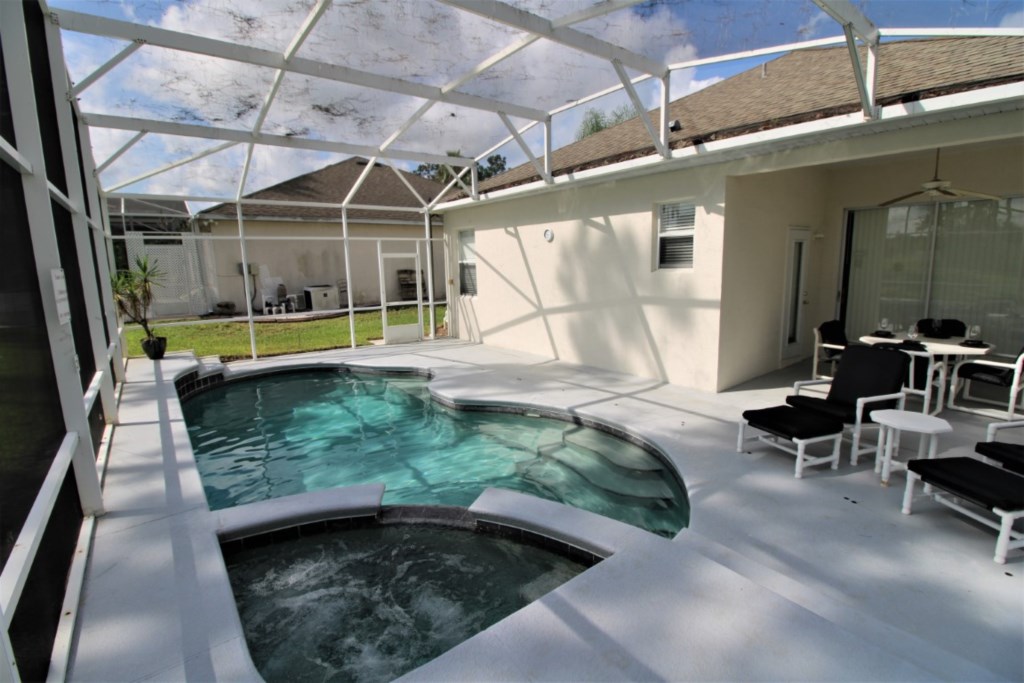 img_Pool-Deck-2.jpg