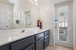 twin shared bathroom .jpg