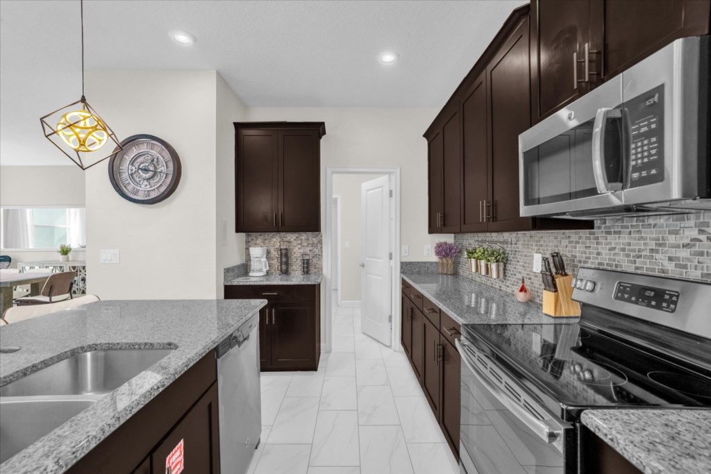 5 bedroom vacation house at Storey Lake - Image 11