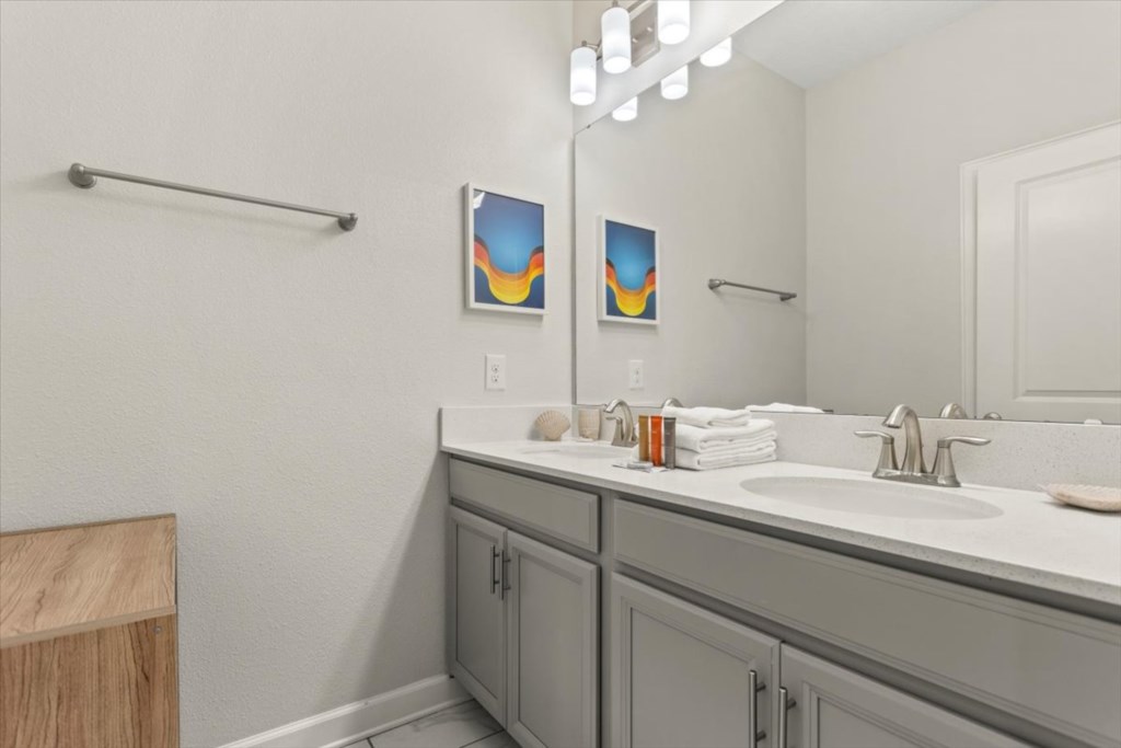 5 bedroom vacation townhouse at Storey Lake - Image 20