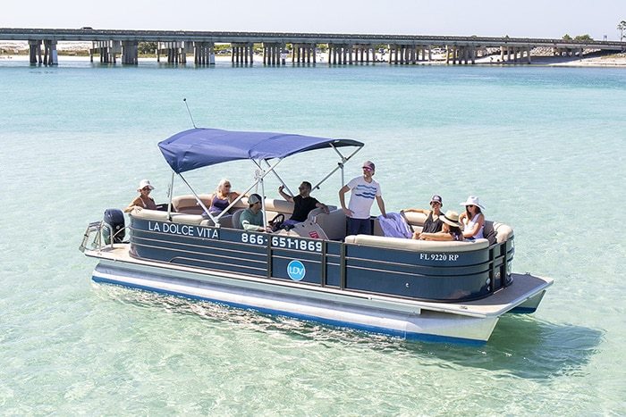Renta a pontoon boat in Panama City Beach