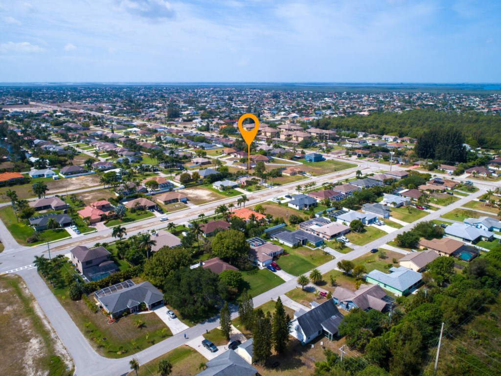 Charming home in a peaceful neighborhood, close to local attractions and amenities.