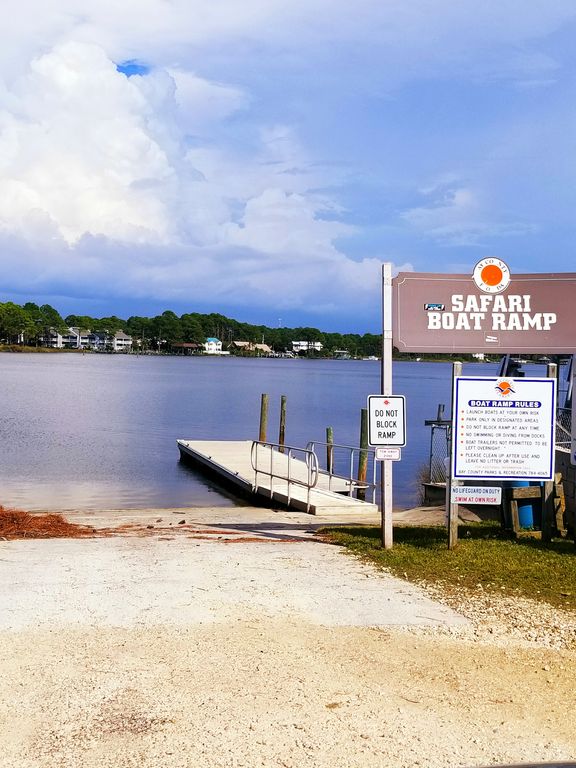 Launch your watercraft from our boat ramp, just 1 block away.