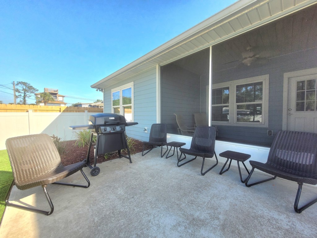 Ample outdoor seating | Secluded backyard | Gas Grill