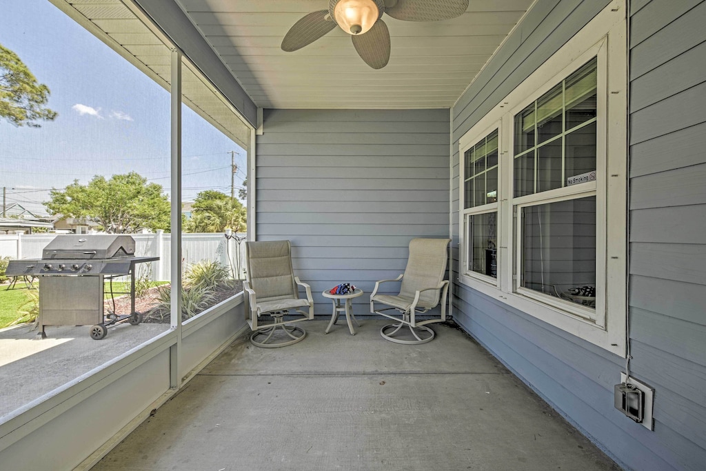 Screened-In Porch | Yard Access | Keyless Entry