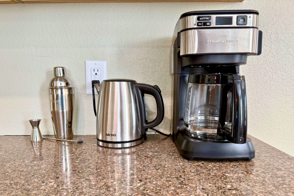 232 Mimosa Stay Kitchen Coffee Station