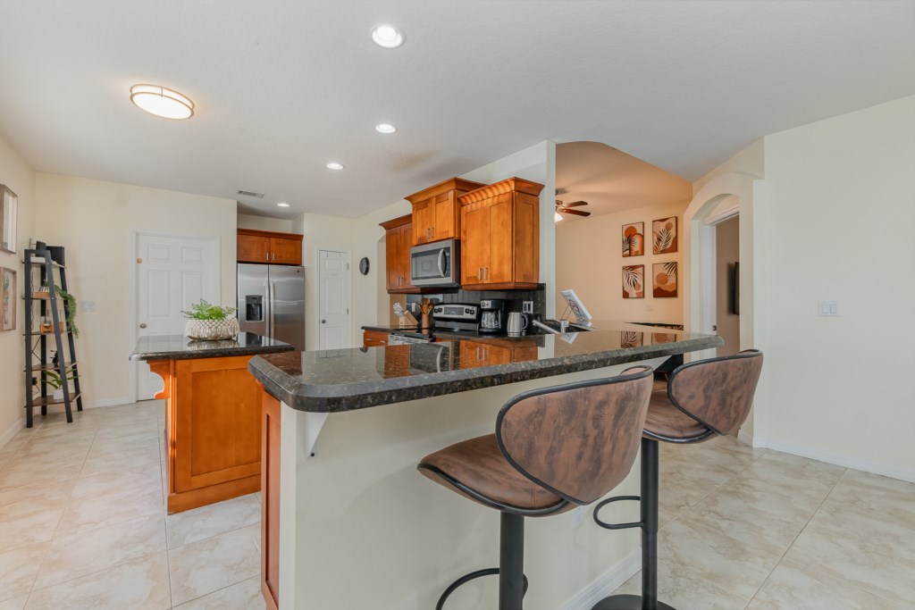 Kitchen with Breakfast Bar