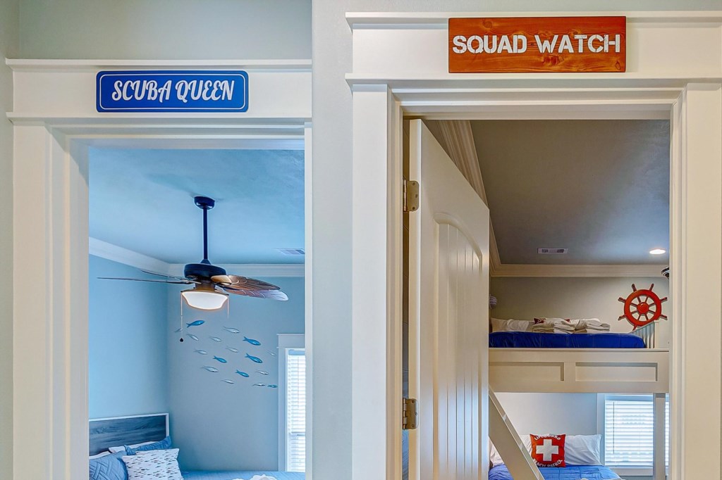 12-Scuba_Queen_and_Squad_Watch