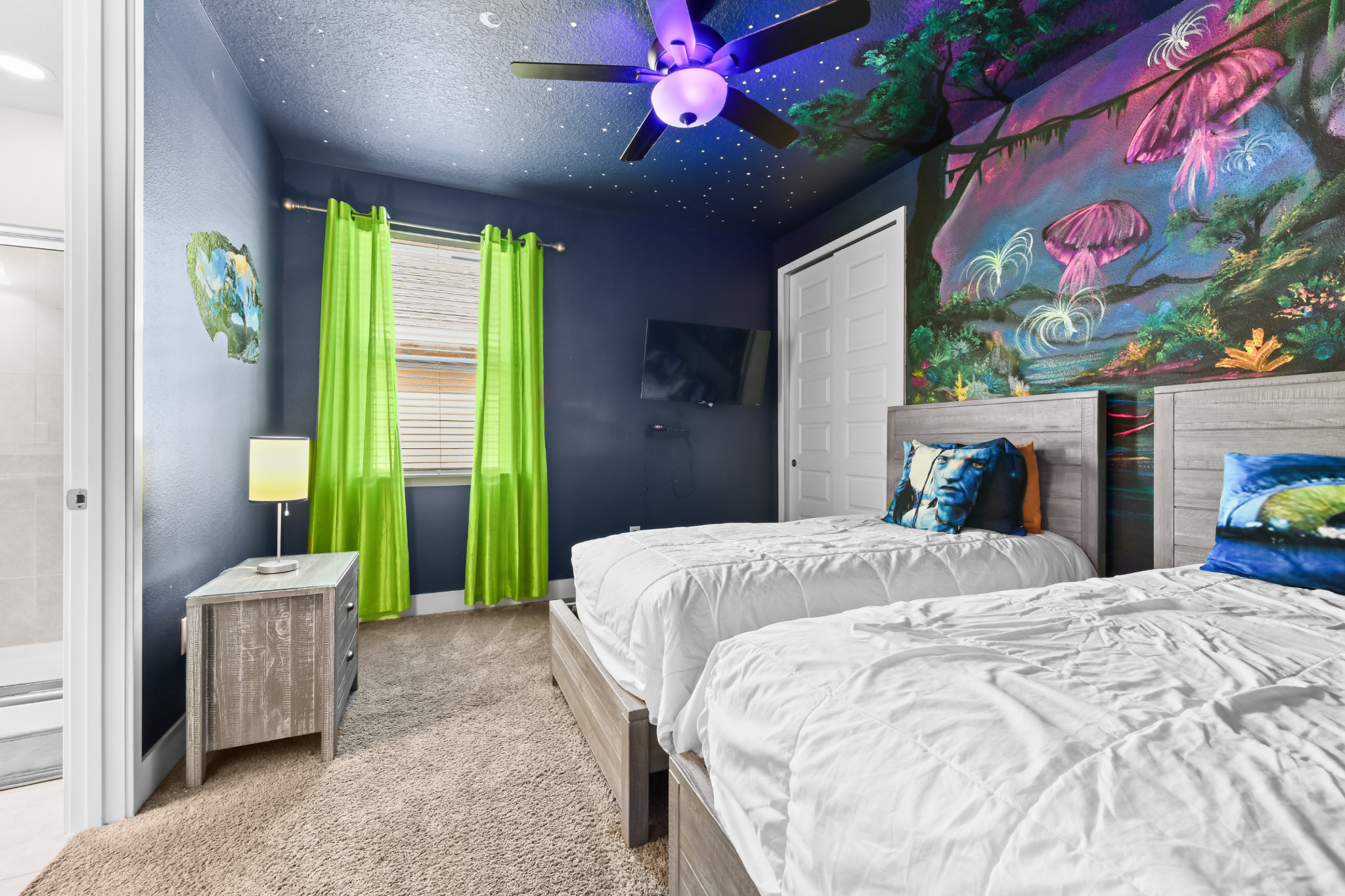 Elegant Family Home | Pool, Spa & Themed Rooms