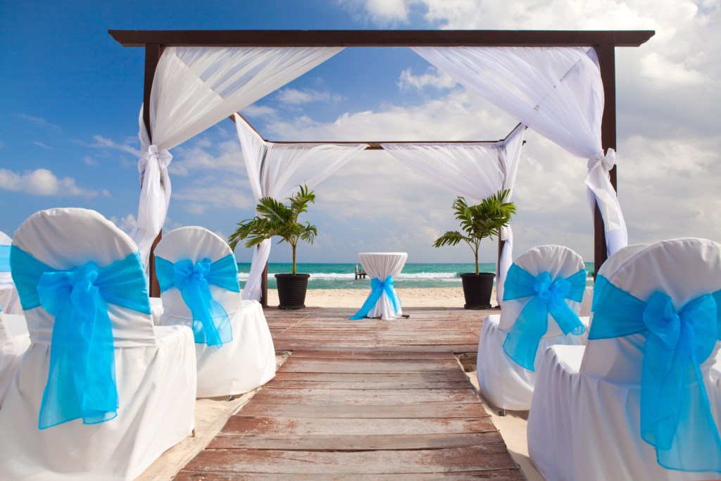 Arrange your dream Beach wedding