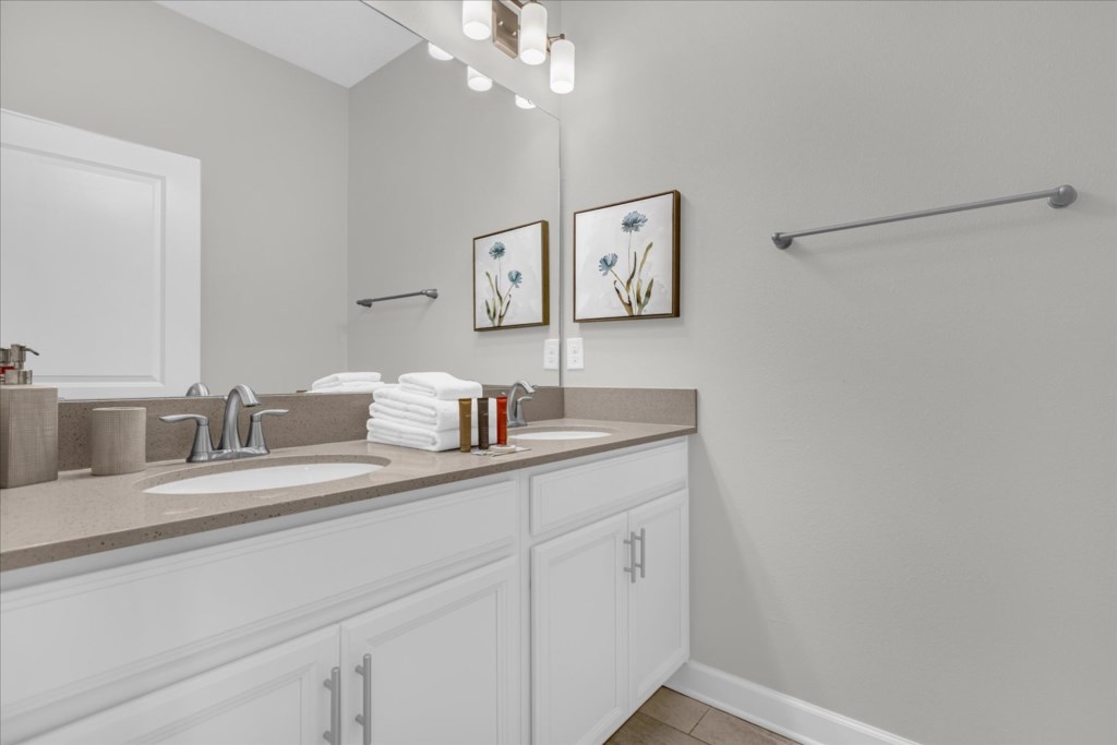 5 bedroom vacation townhouse at Storey Lake - Image 27