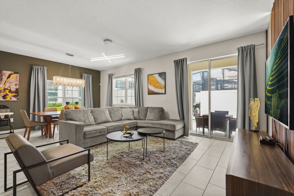5 bedroom vacation townhouse at Storey Lake - Image 3