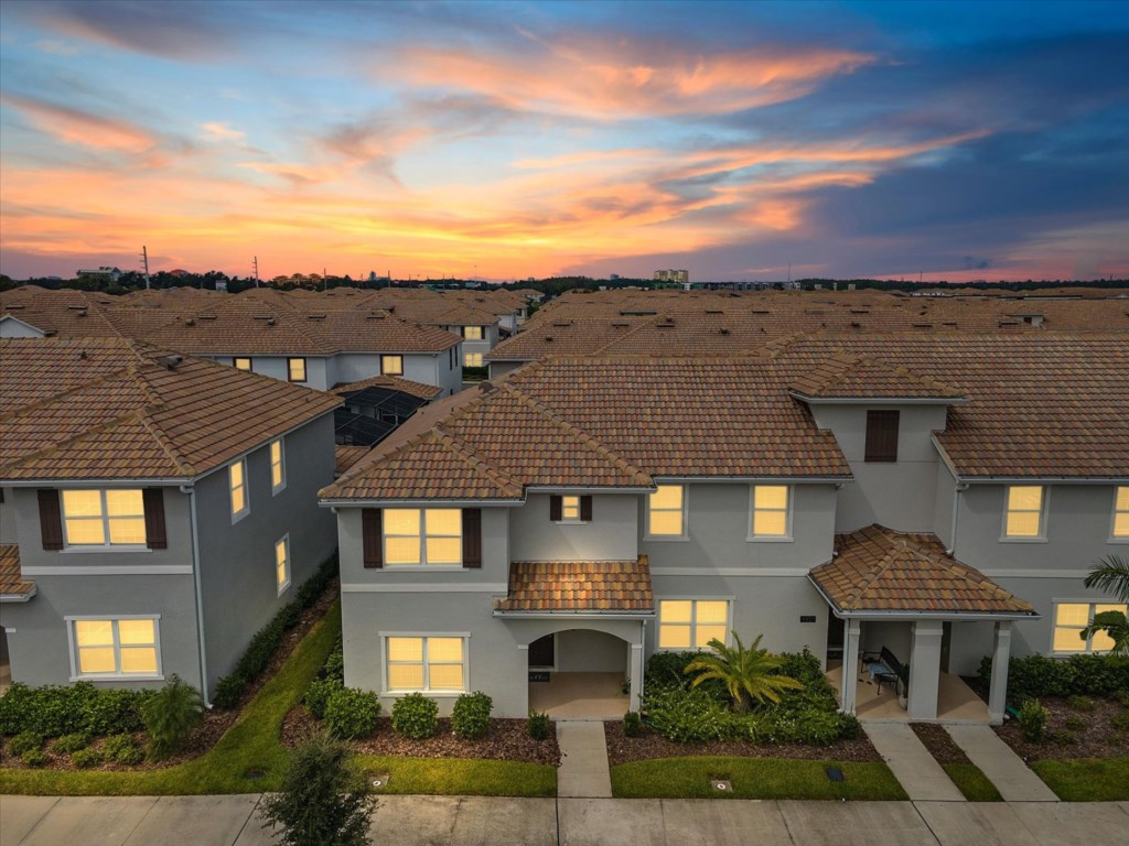 5 bedroom vacation townhouse at Storey Lake - Image 32
