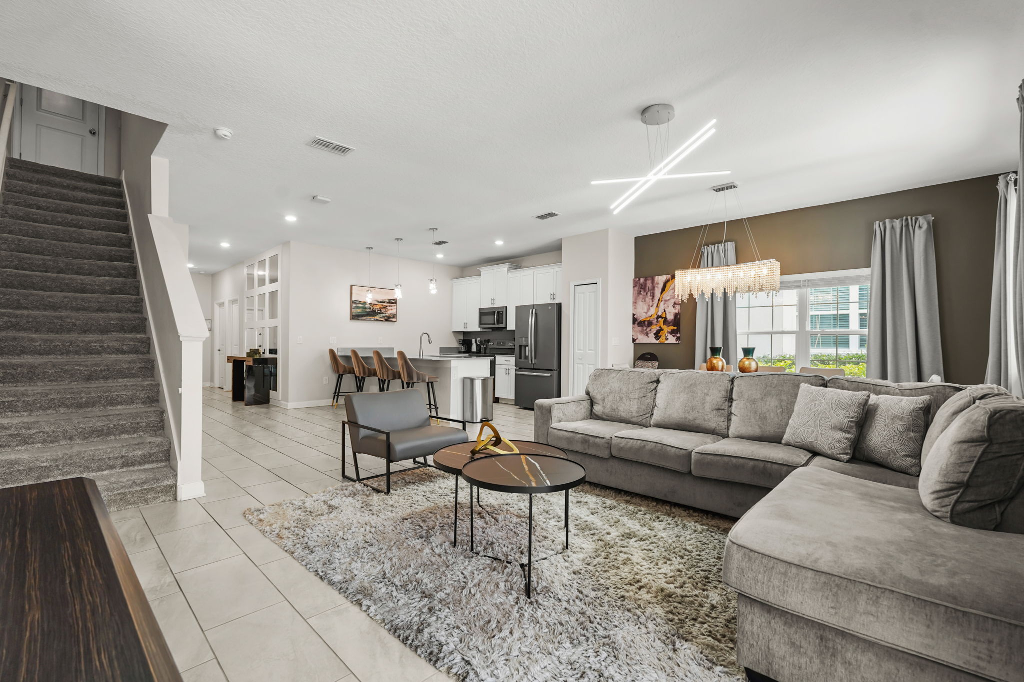5 bedroom vacation townhouse at Storey Lake - Image 1