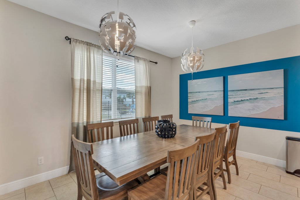 Dining room table sits 10 guests