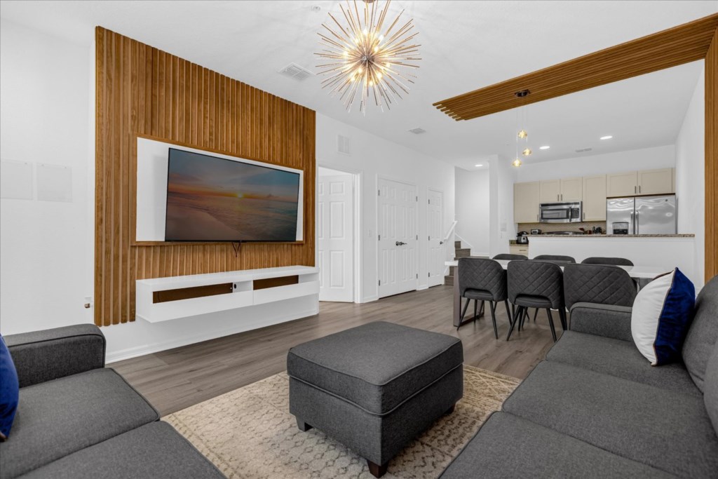 3 bedroom vacation townhouse at Lucaya Village - Image 1