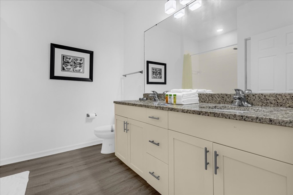 3 bedroom vacation townhouse at Lucaya Village - Image 18