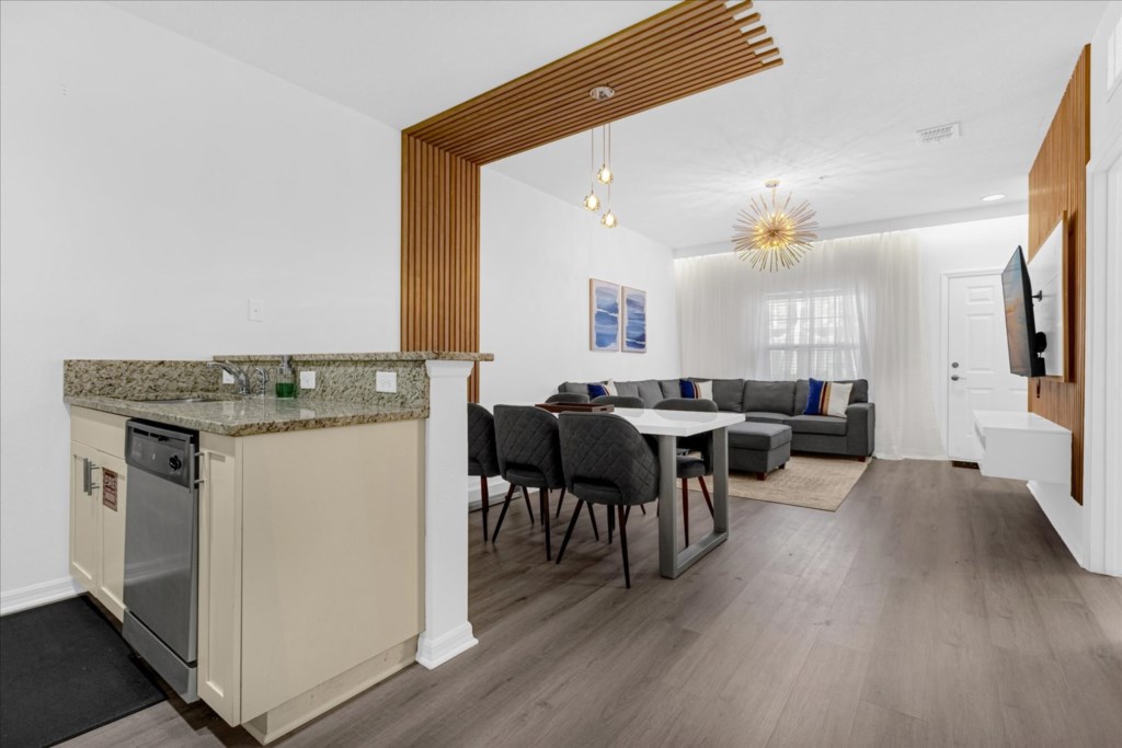 3 bedroom vacation townhouse at Lucaya Village - Image 5