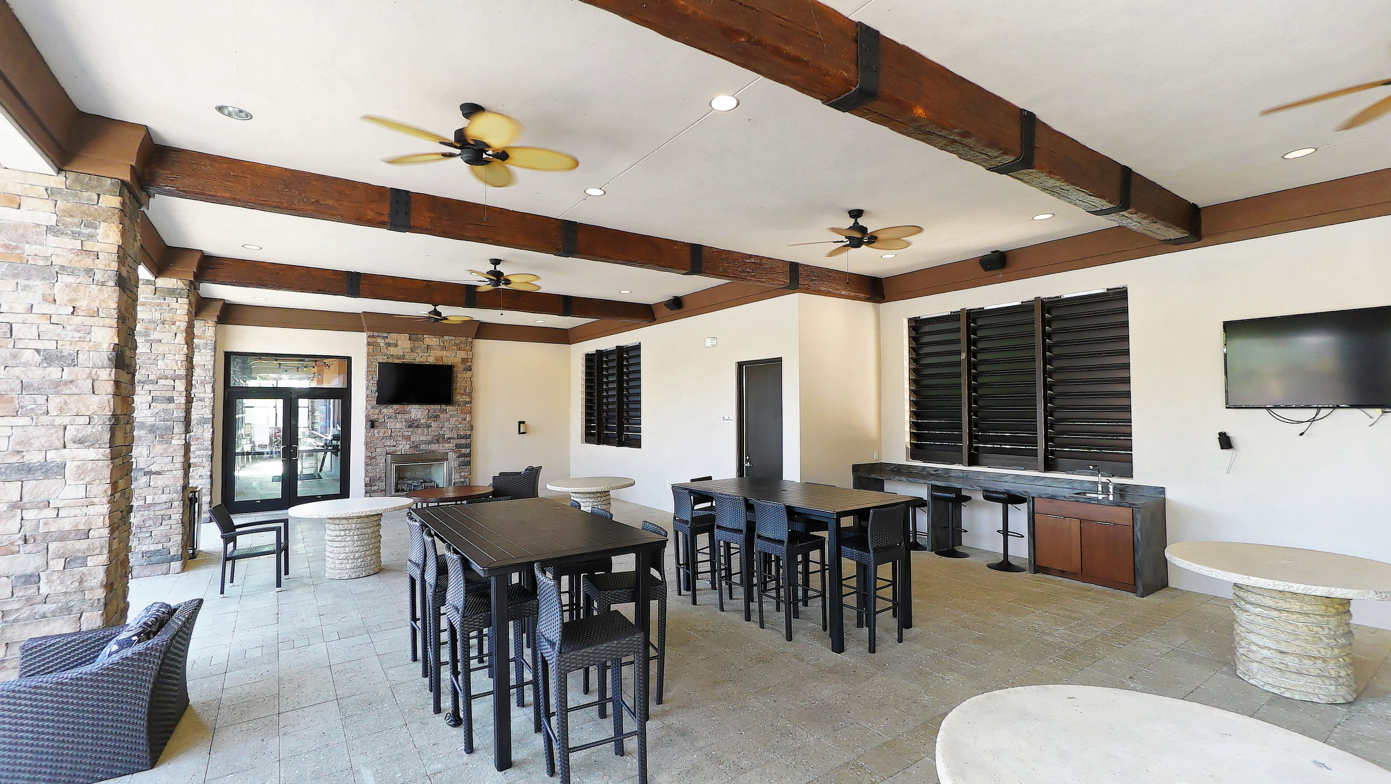 5 bedroom vacation townhouse at Solterra - Image 40
