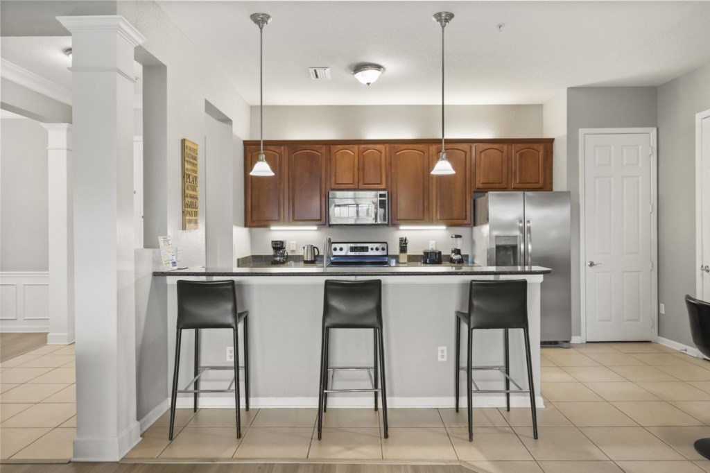 5048 Shoreway Loop Unit 401 (10).jpg