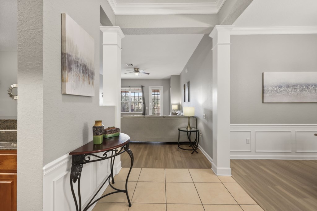 5048 Shoreway Loop Unit 401 (14).jpg