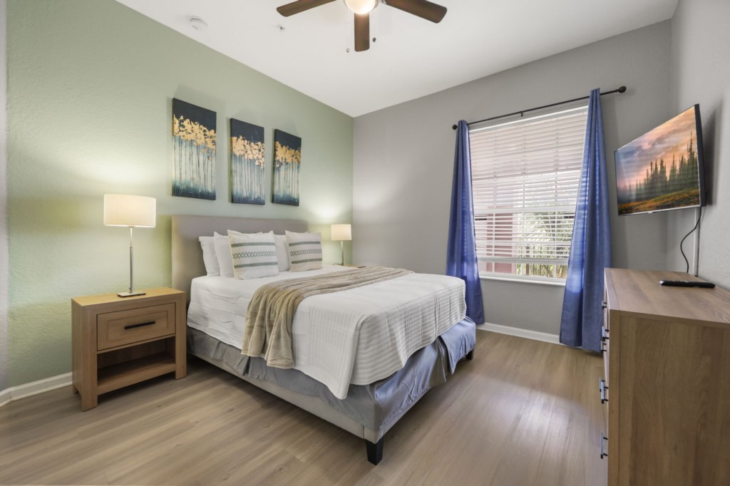 5048 Shoreway Loop Unit 401 (18).jpg