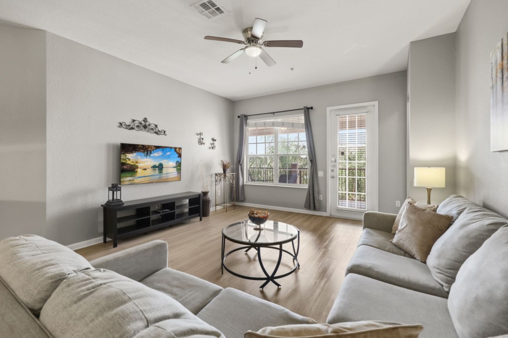 5048 Shoreway Loop Unit 401 (4).jpg