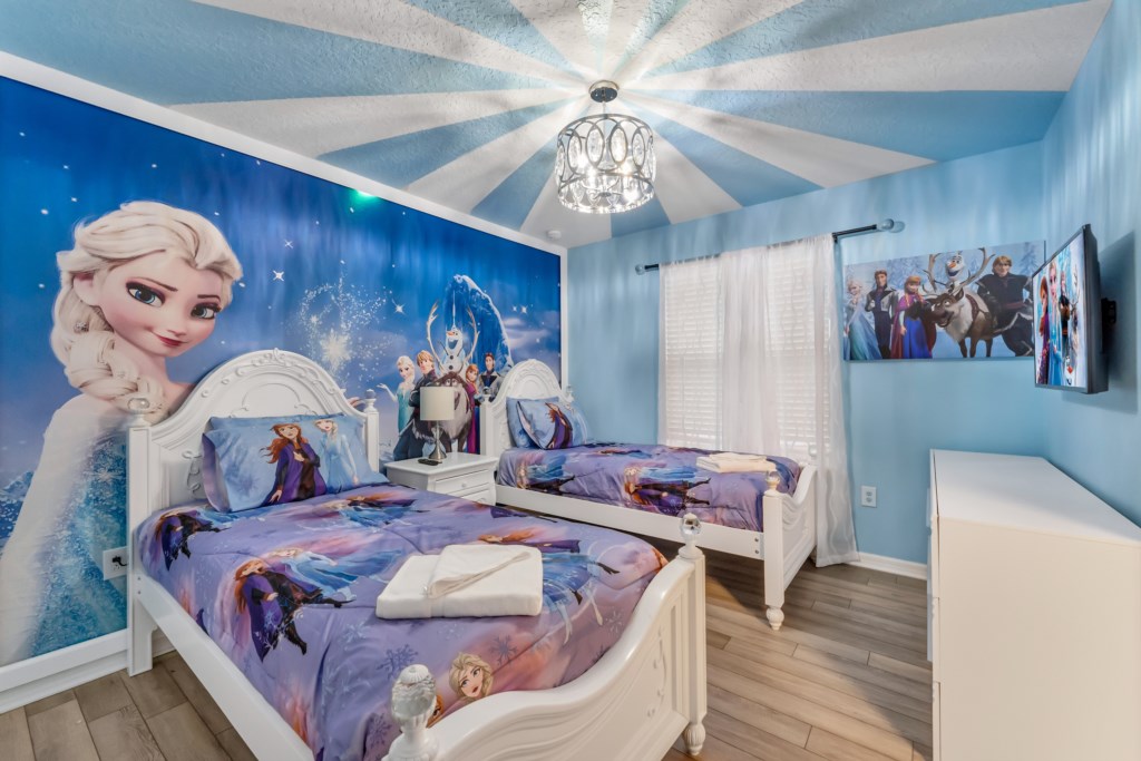 Bedroom #10 Frozen themed with (2) Twin beds