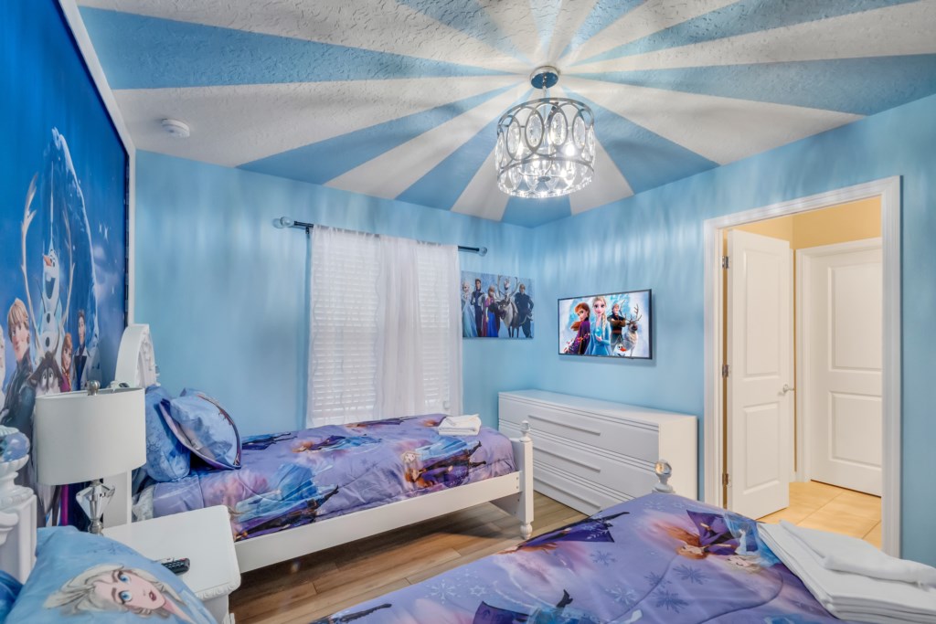 Bedroom #10 Frozen themed 