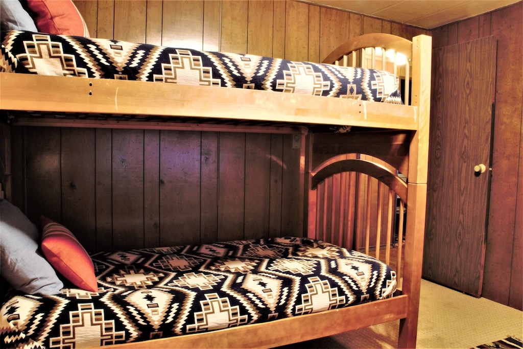 Bedroom 3 with 2 Twin Bunks