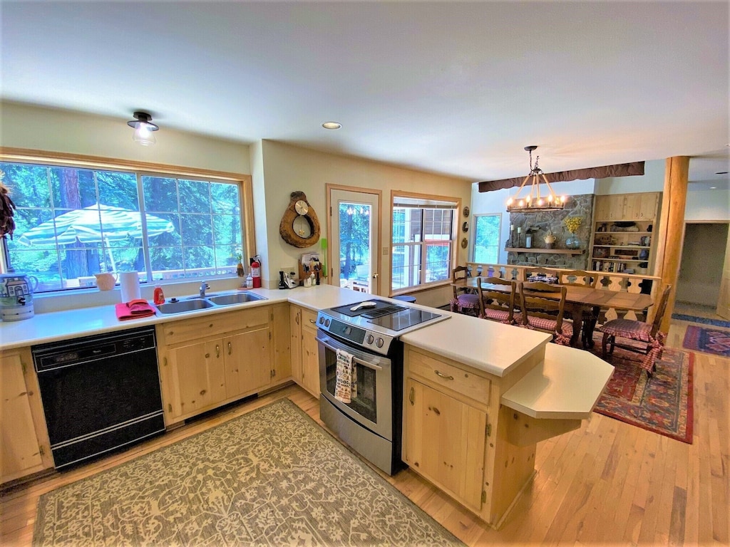 Open Kitchen and Dining with Great Views