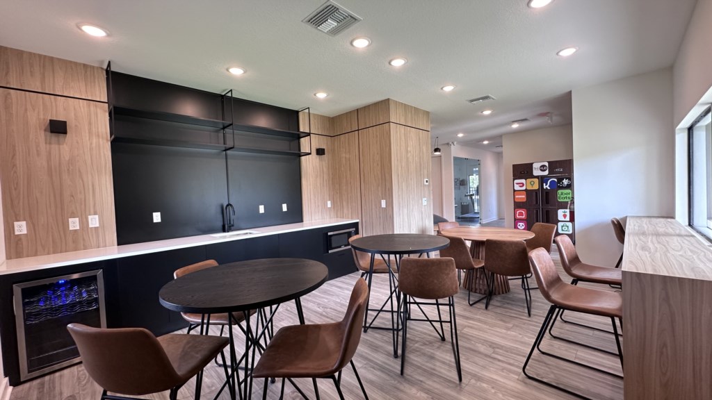 The Hub Resort Clubhouse w/ Fitness Center, RV Charger Station & Pool
