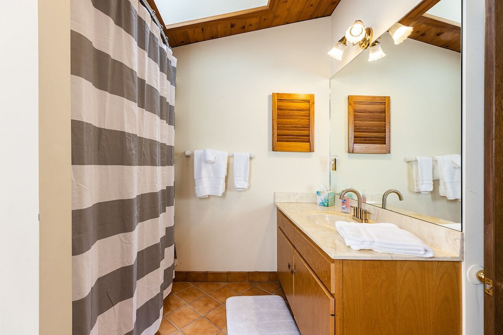 Full bath with tub/shower combo, located on main floor