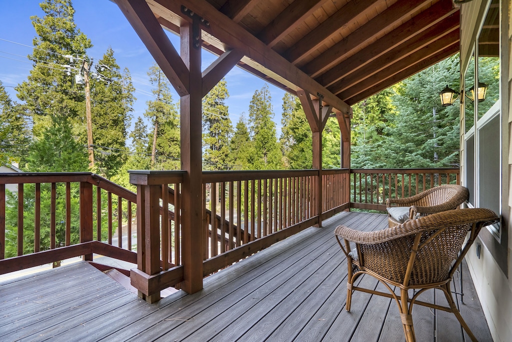 Porch vibes!