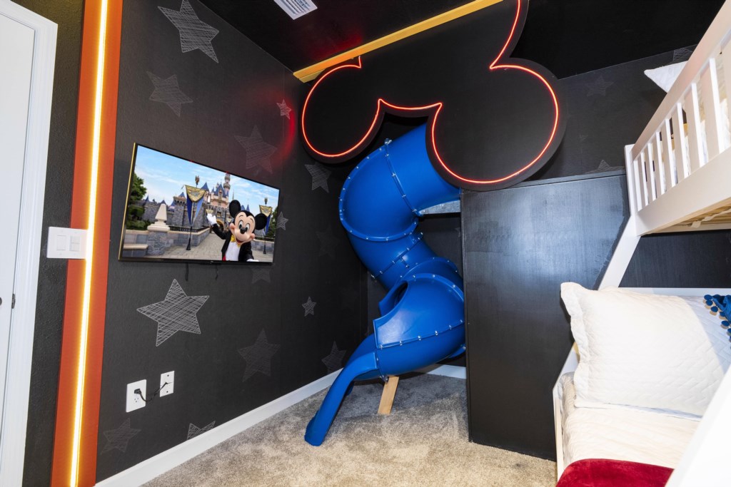 Mickey Themed Bedroom w/ Slide (Please supervise your children in the Slide)