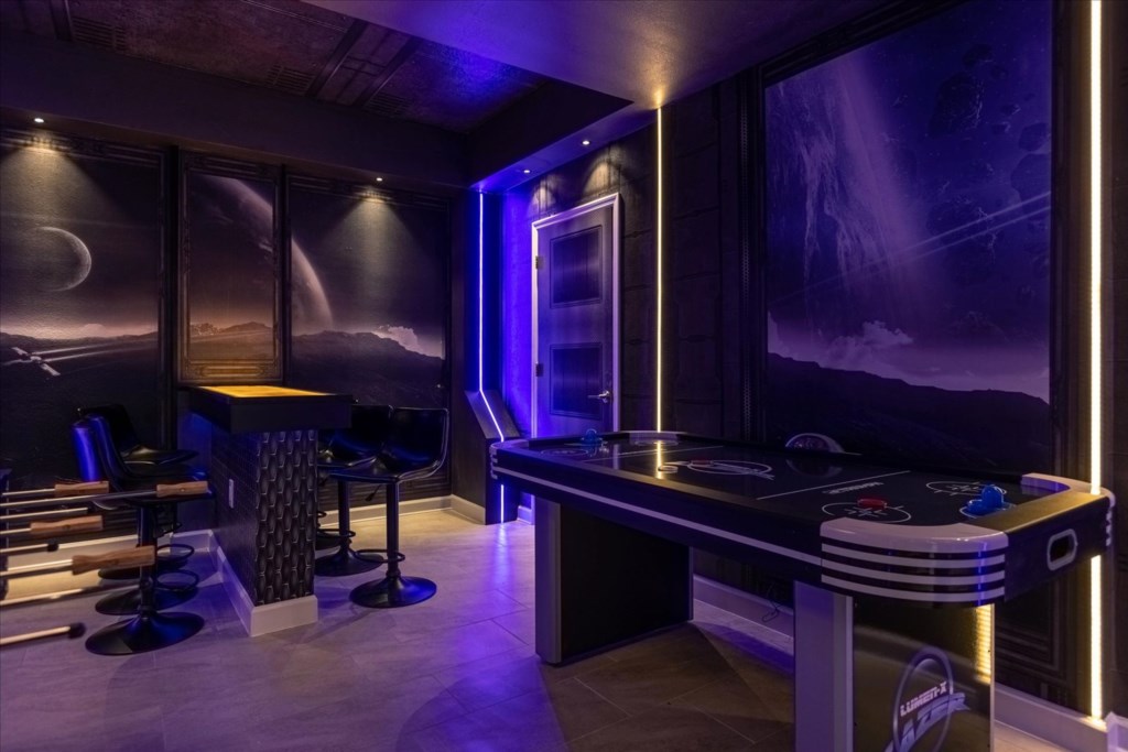 9 bedroom vacation house at Storey Lake - Image 20