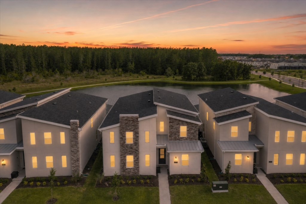 9 bedroom vacation house at Storey Lake - Image 61