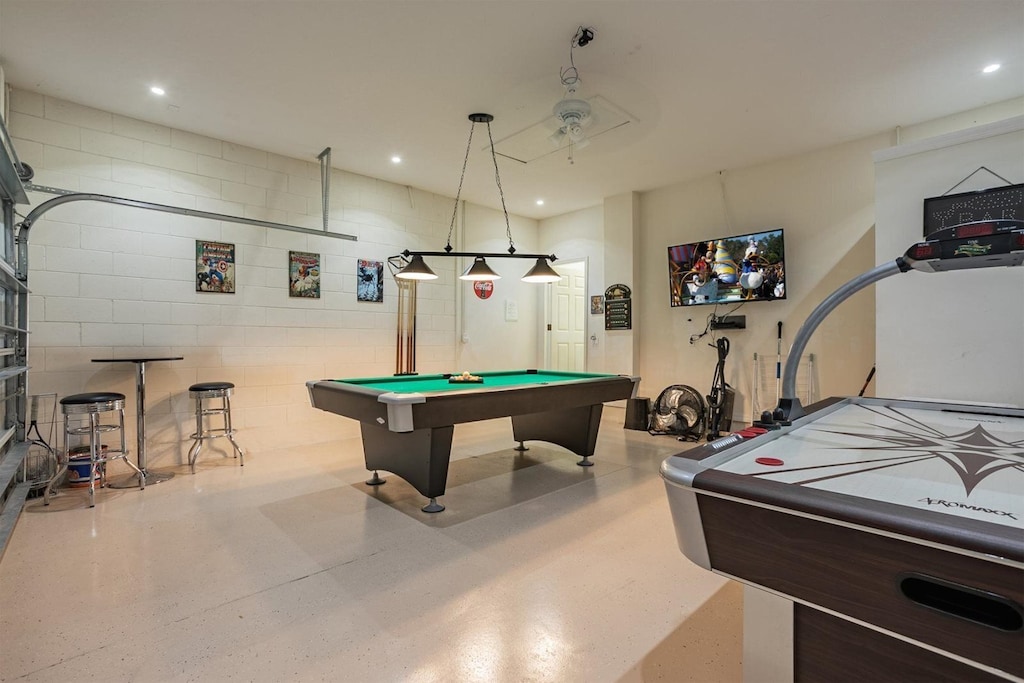 Gameroom/ Garage