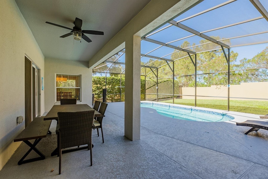 Outdoor Patio Lounge area