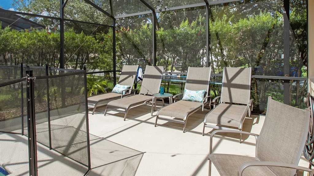 Lounge area by Pool