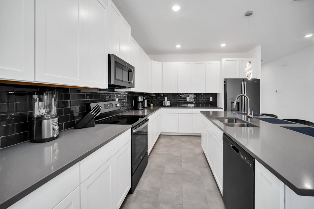 11-web-or-mls-9149-sommerset-hills-dr