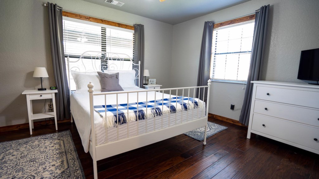 Guest bedroom, sleeps two comfortably on this queen bed.