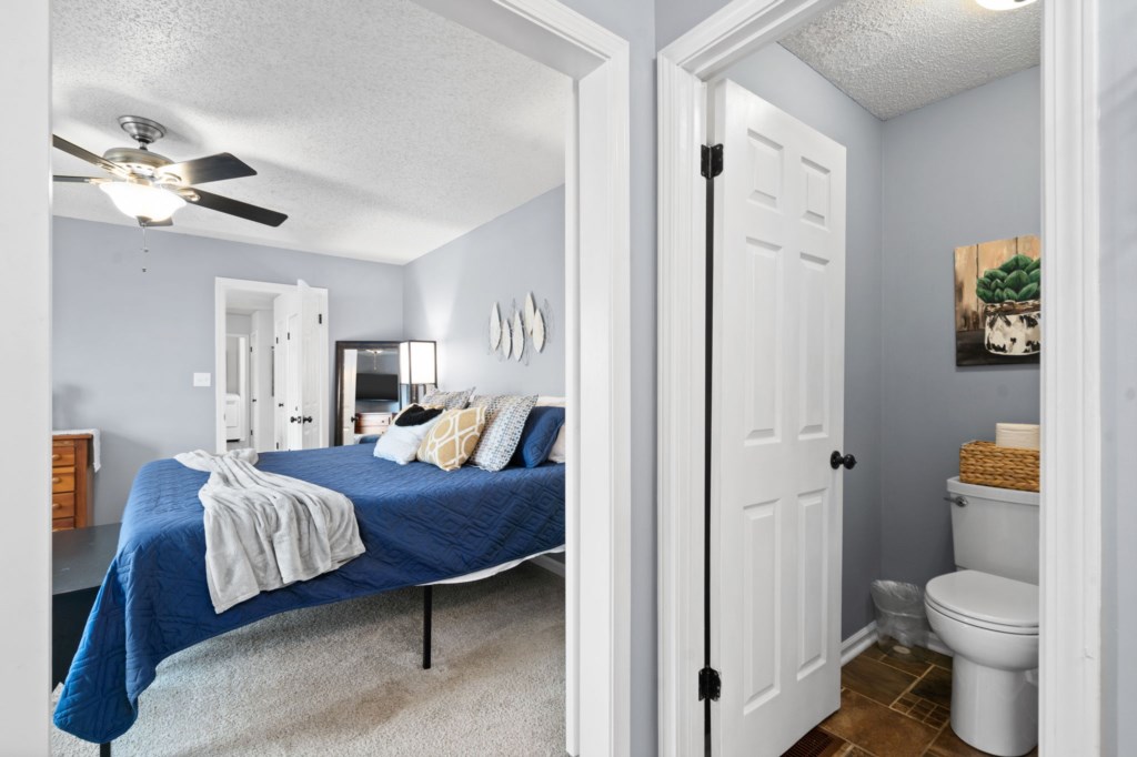 Master Bedroom & Bathroom