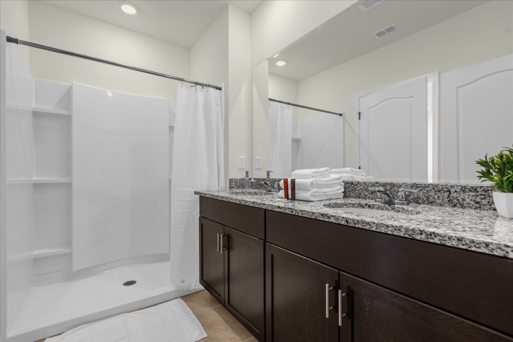 5 bedroom vacation house at Solterra - Image 31